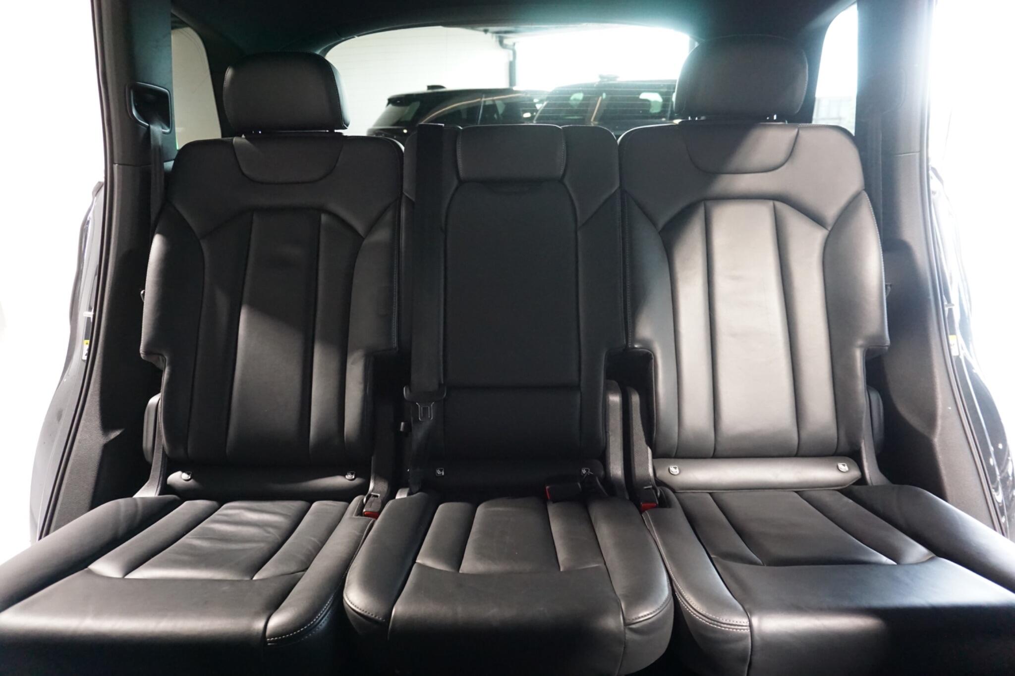 Audi Q7 3.0 TFSIe V6 55 Black Edition SUV 5dr Petrol Plug-in Hybrid Tiptronic quattro Euro 6 (s/s) 17.9kWh (381 ps)